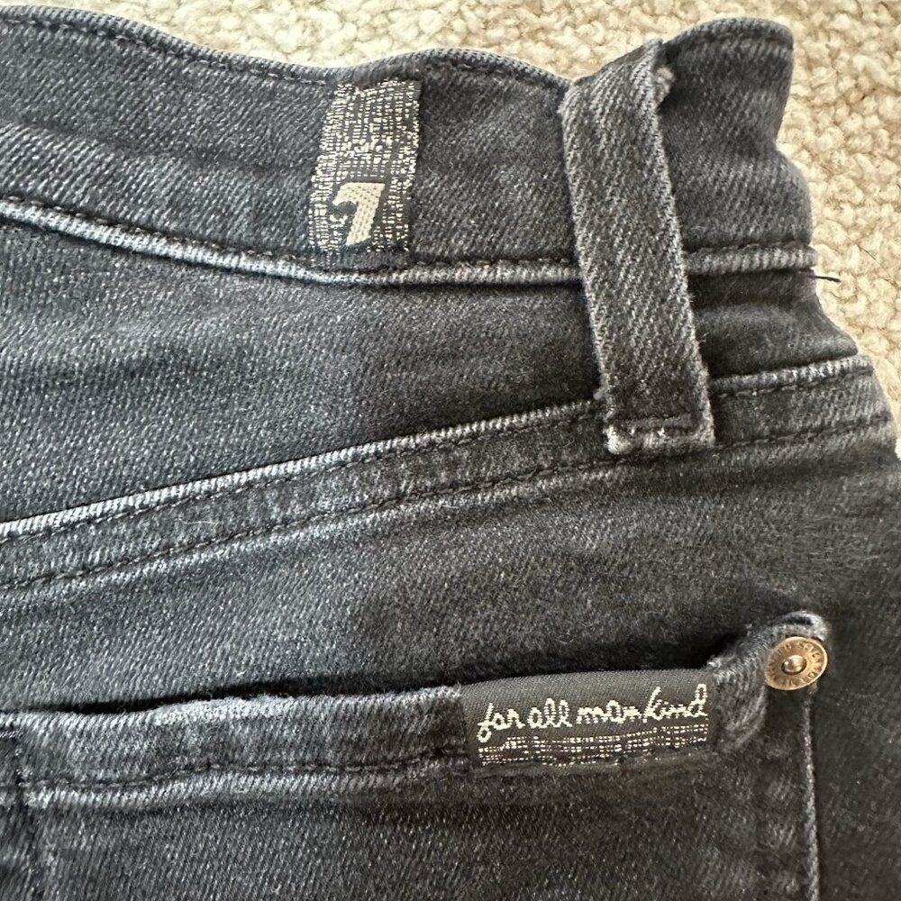 7 For All Mankind Shorts Women’s 23 Black Gray Cutoff Jean Shorts Raw Hem - Picture 4 of 11